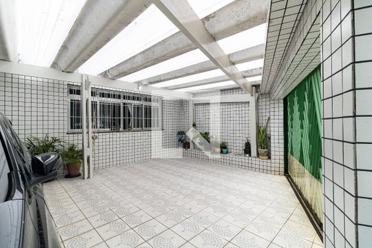 Garagem de casa à venda com 2 quartos, 110m² em Sacomã, São Paulo
