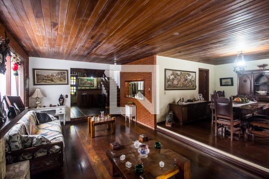Casa de Condomínio à venda com 3 quartos, 220m² em Alphaville, Santana de Parnaíba