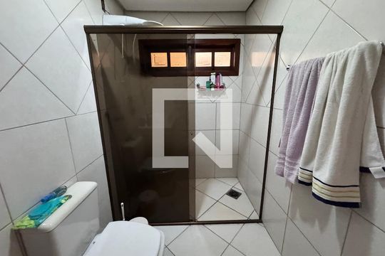 Banheiro da Suíte de casa à venda com 3 quartos, 200m² em Scharlau, São Leopoldo