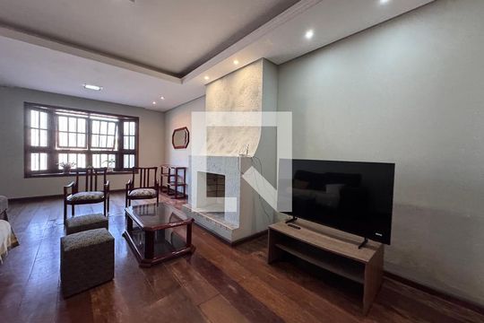 Sala de casa à venda com 3 quartos, 200m² em Scharlau, São Leopoldo