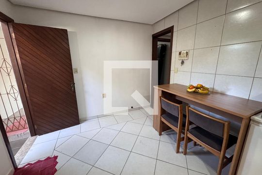 Cozinha de casa à venda com 3 quartos, 200m² em Scharlau, São Leopoldo