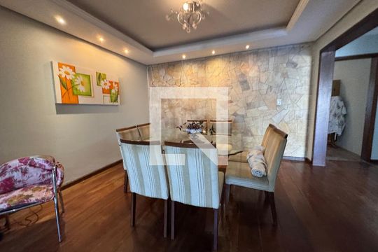 Sala de casa à venda com 3 quartos, 200m² em Scharlau, São Leopoldo