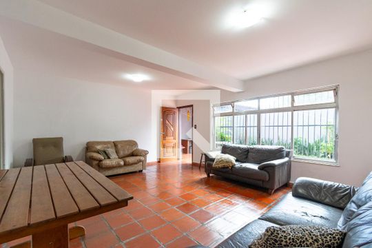Porão - Salão de festas de casa à venda com 4 quartos, 200m² em Jabaquara, São Paulo