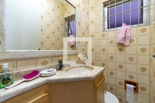Lavabo de casa à venda com 4 quartos, 200m² em Jabaquara, São Paulo