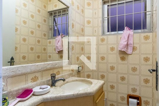 Lavabo de casa à venda com 4 quartos, 200m² em Jabaquara, São Paulo