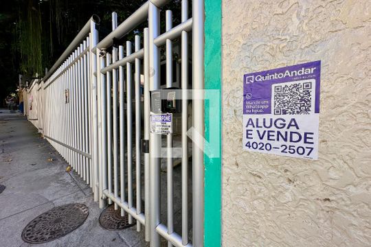 Placa de apartamento à venda com 2 quartos, 51m² em Glória, Rio de Janeiro