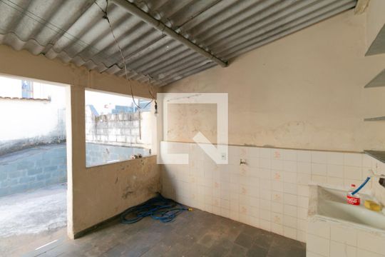 Área de Serviço de casa à venda com 5 quartos, 423m² em Jardim Montanhês, Belo Horizonte