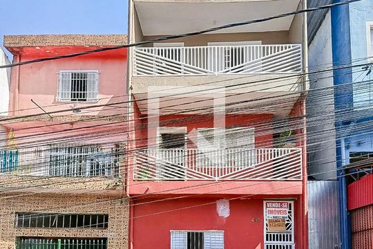 Fachada de casa à venda com 6 quartos, 310m² em Jardim Peri, São Paulo