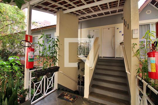 Área comum de casa de condomínio para alugar com 3 quartos, 106m² em Suiço, São Bernardo do Campo