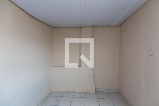 Quarto 3 de casa para alugar com 3 quartos, 60m² em Carlos Prates, Belo Horizonte