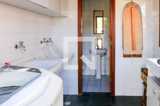 Área de Serviço de casa à venda com 3 quartos, 170m² em Vila Butantã , São Paulo