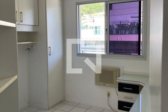 Quarto 1 de apartamento à venda com 3 quartos, 172m² em Santa Rosa, Niterói