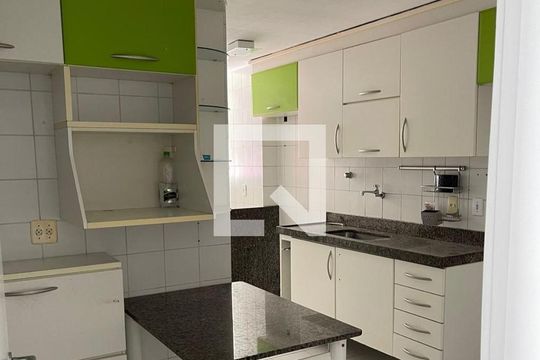 Cozinha de apartamento à venda com 3 quartos, 172m² em Santa Rosa, Niterói