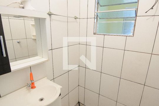 Banheiro da Suíte 3 de casa para alugar com 3 quartos, 360m² em Jardim das Bandeiras, Taubaté