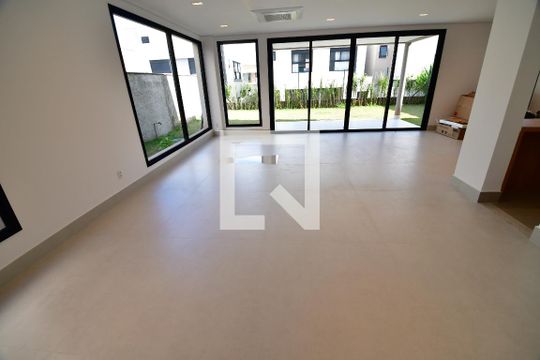 Sala de casa de condomínio à venda com 3 quartos, 230m² em Parque Imperador, Campinas