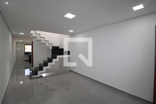 Sala de casa à venda com 3 quartos, 185m² em Vila Roque, São Paulo