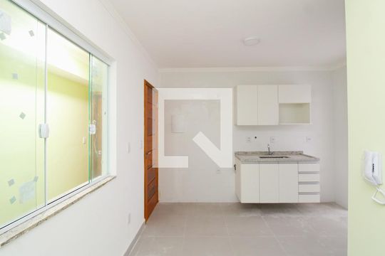 Sala de apartamento para alugar com 1 quarto, 32m² em Vila Medeiros, São Paulo