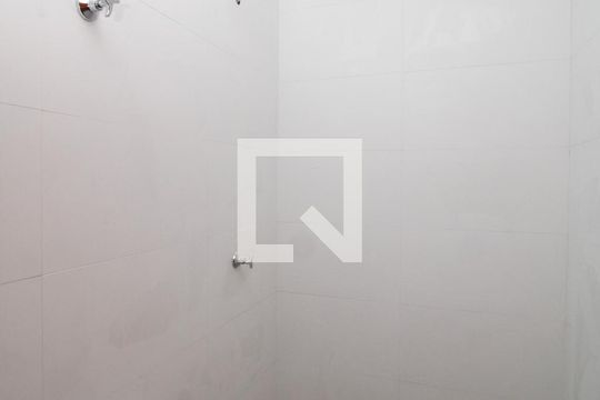 Banheiro de apartamento para alugar com 1 quarto, 32m² em Vila Medeiros, São Paulo