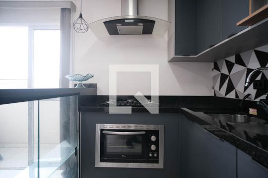 Sala/Cozinha de apartamento à venda com 2 quartos, 50m² em Vila Carmosina, São Paulo