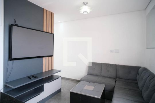 Sala/Cozinha de apartamento à venda com 2 quartos, 50m² em Vila Carmosina, São Paulo