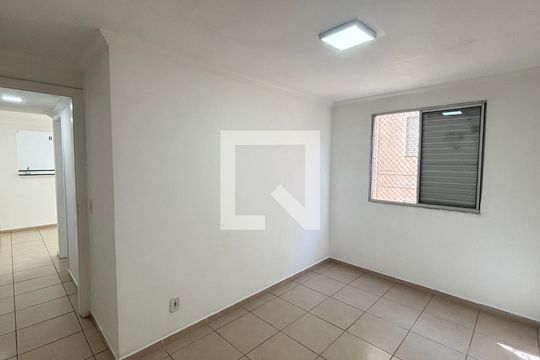 Quarto 1 de apartamento para alugar com 2 quartos, 46m² em Parque Sao Vicente, Santo André