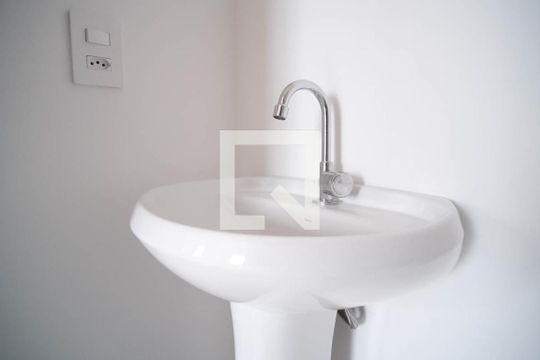 Banheiro de apartamento à venda com 2 quartos, 32m² em Engenheiro Goulart, São Paulo