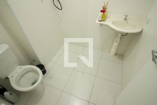 Banheiro de kitnet/studio à venda com 1 quarto, 27m² em Vila Independencia, São Paulo