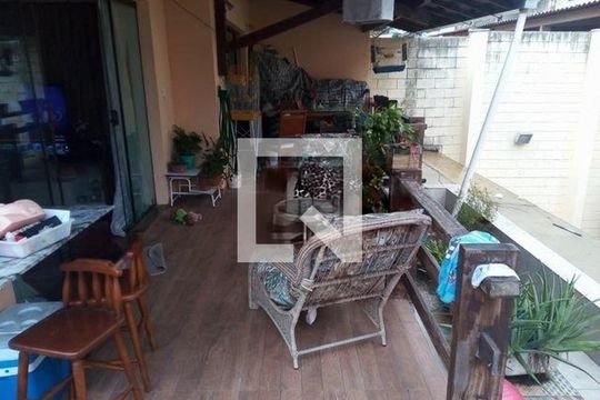 Casa à venda com 4 quartos, 468m² em Portuguesa, Rio de Janeiro
