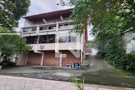 Casa à venda com 4 quartos, 367m² em Jardim Guanabara, Rio de Janeiro