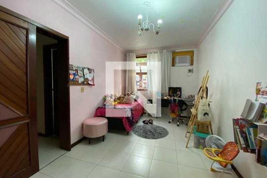 Casa à venda com 4 quartos, 765m² em Jardim Guanabara, Rio de Janeiro
