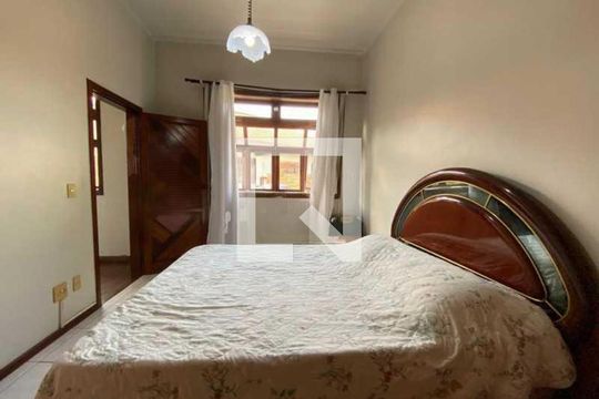 Casa à venda com 4 quartos, 765m² em Jardim Guanabara, Rio de Janeiro