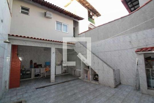 Casa à venda com 4 quartos, 258m² em Portuguesa, Rio de Janeiro