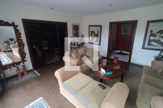 Casa à venda com 4 quartos, 378m² em Jardim Guanabara, Rio de Janeiro