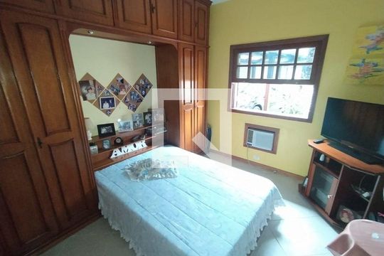Casa à venda com 4 quartos, 378m² em Jardim Guanabara, Rio de Janeiro