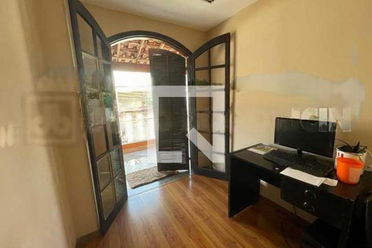 Casa à venda com 3 quartos, 132m² em Portuguesa, Rio de Janeiro