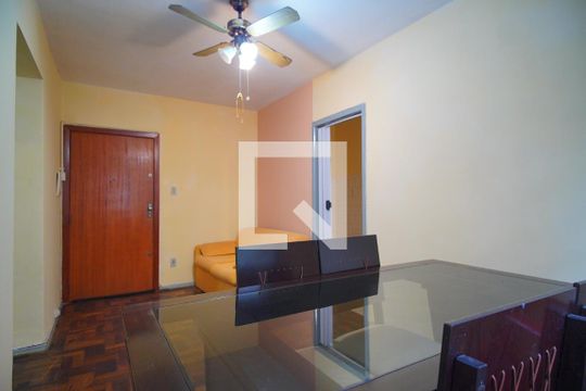 Sala de apartamento à venda com 2 quartos, 67m² em Petrópolis, Porto Alegre