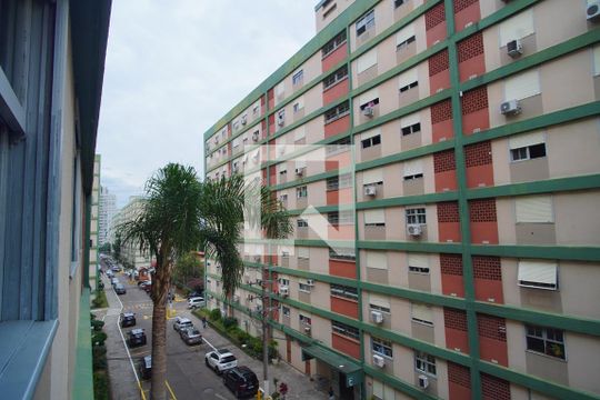 Quarto 1 - Vista de apartamento à venda com 2 quartos, 67m² em Petrópolis, Porto Alegre