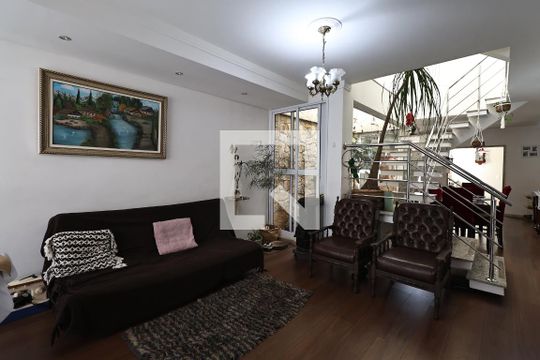 Casa à venda com 4 quartos, 300m² em Vila Assunção, Santo André