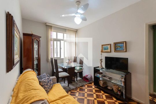 Sala de apartamento para alugar com 2 quartos, 60m² em Vila Isabel, Rio de Janeiro