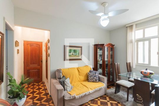 Apartamento para alugar com 2 quartos, 60m² em Vila Isabel, Rio de Janeiro