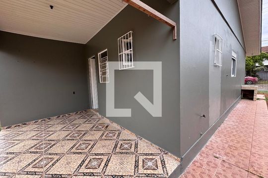 Área Externa de casa à venda com 3 quartos, 110m² em Santos Dumont, São Leopoldo