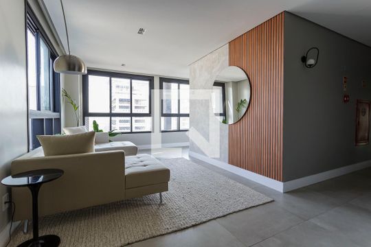 Área comum de kitnet/studio para alugar com 1 quarto, 24m² em Vila Olímpia, São Paulo