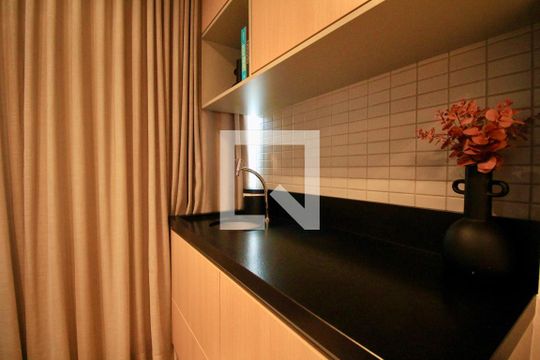 Studio de apartamento para alugar com 1 quarto, 29m² em Caminho das Árvores, Salvador
