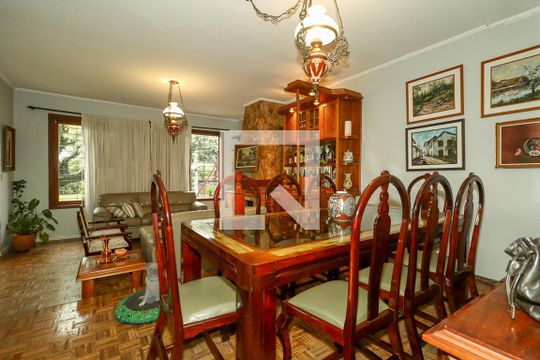 Sala de casa à venda com 3 quartos, 226m² em Jardim Sabará, Porto Alegre