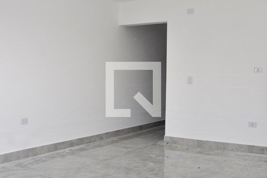 Sala de casa à venda com 3 quartos, 130m² em Vila Pirituba, São Paulo