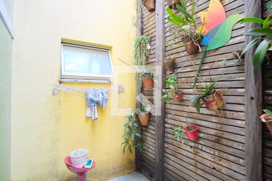 Hall para escada da Área de Serviço de casa à venda com 2 quartos, 145m² em Tatuapé, São Paulo