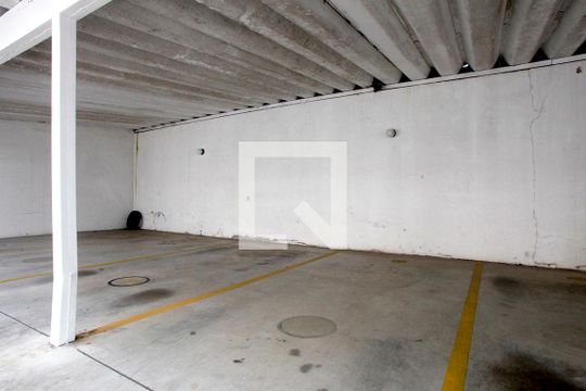 Box Garagem de apartamento à venda com 3 quartos, 116m² em Petrópolis, Porto Alegre