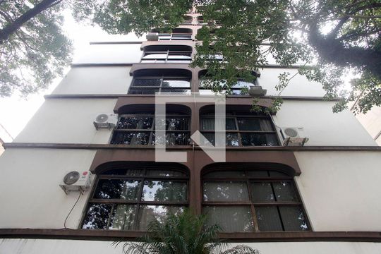 Fachada de apartamento à venda com 3 quartos, 116m² em Petrópolis, Porto Alegre
