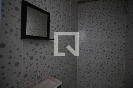 Banheiro de kitnet/studio à venda com 1 quarto, 27m² em Taquara, Rio de Janeiro