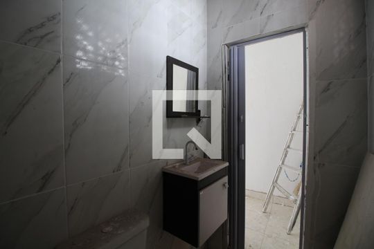 Banheiro de kitnet/studio à venda com 1 quarto, 30m² em Taquara, Rio de Janeiro
